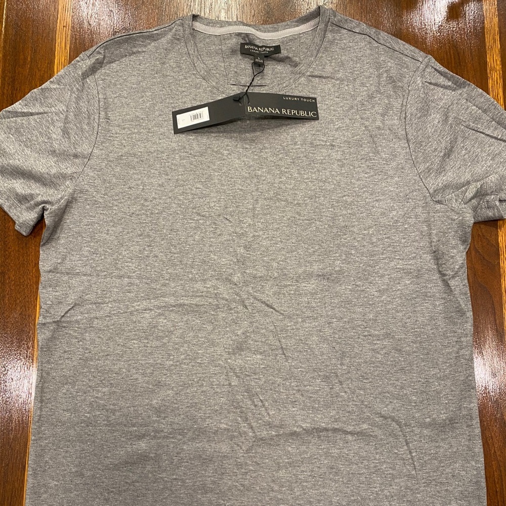 Banana Republic Tee